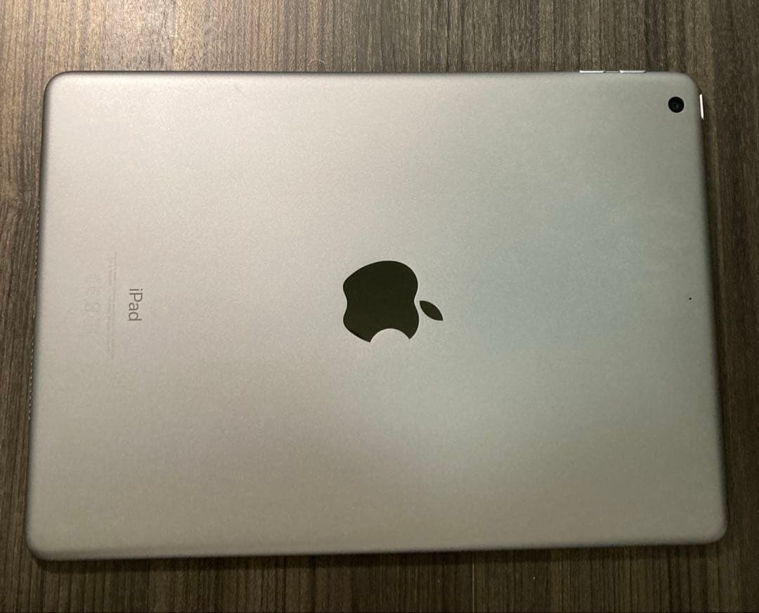 iPad6 第6世代 32GB WiFiモデル