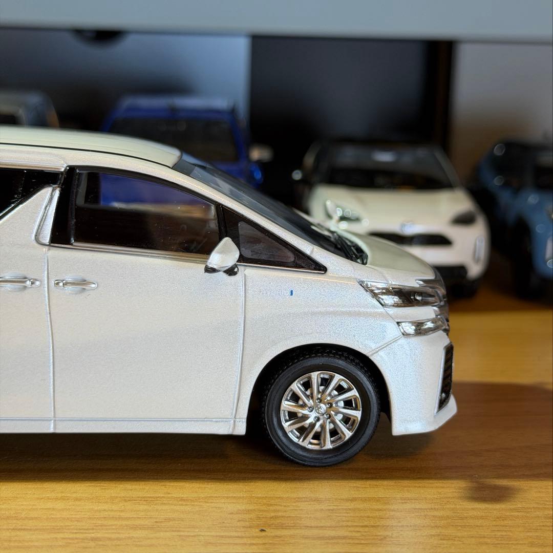 【非売品】トヨタ ヴェルファイア 30前期 カラーサンプルミニカー 美品