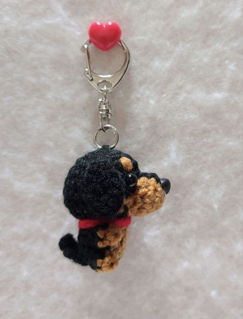 ミニチュアダックス（黒×キャメル）　キーホルダー（ミニ）