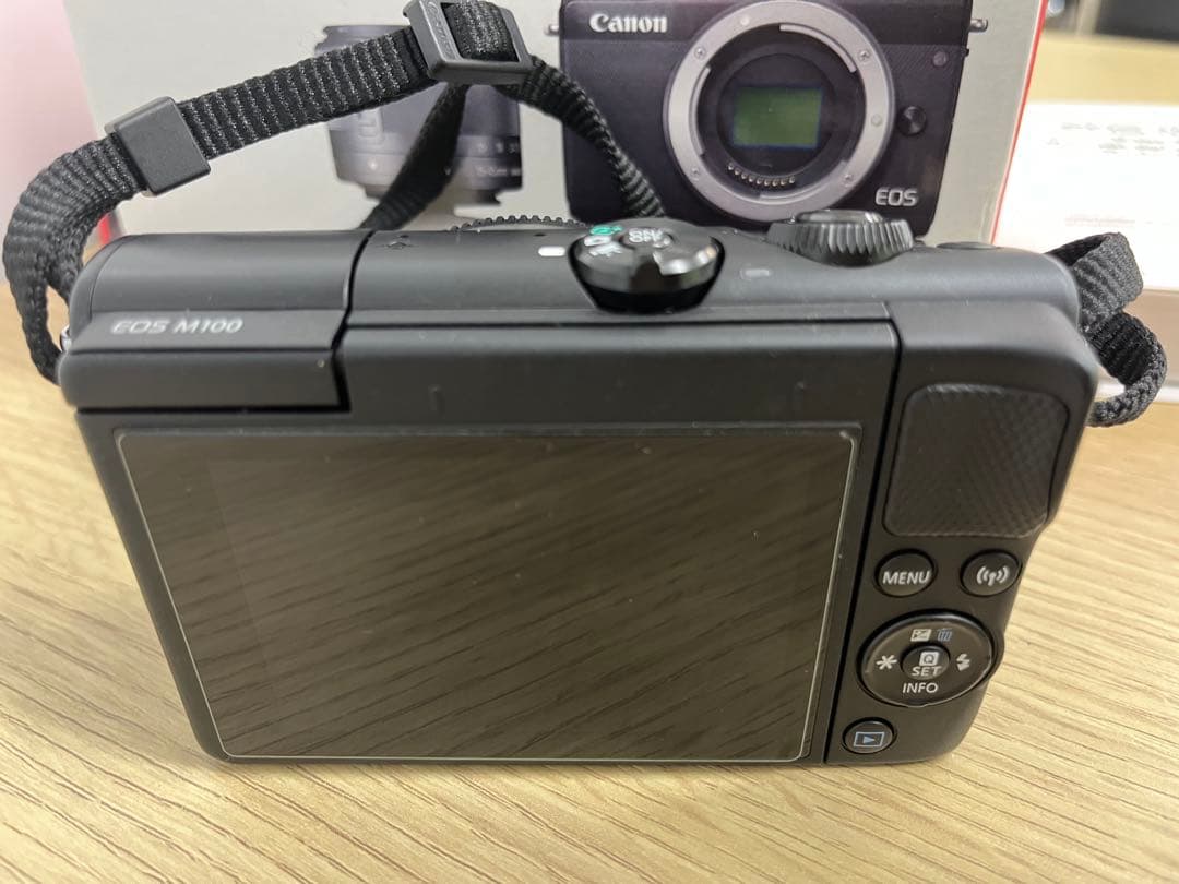 Fujio　Canon EOS M100 デジタル一眼レフカメラ