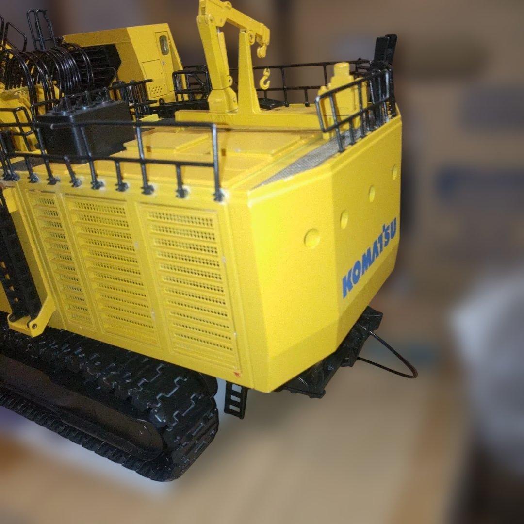 コマツ建機　KOMATSU PC8000 1/50