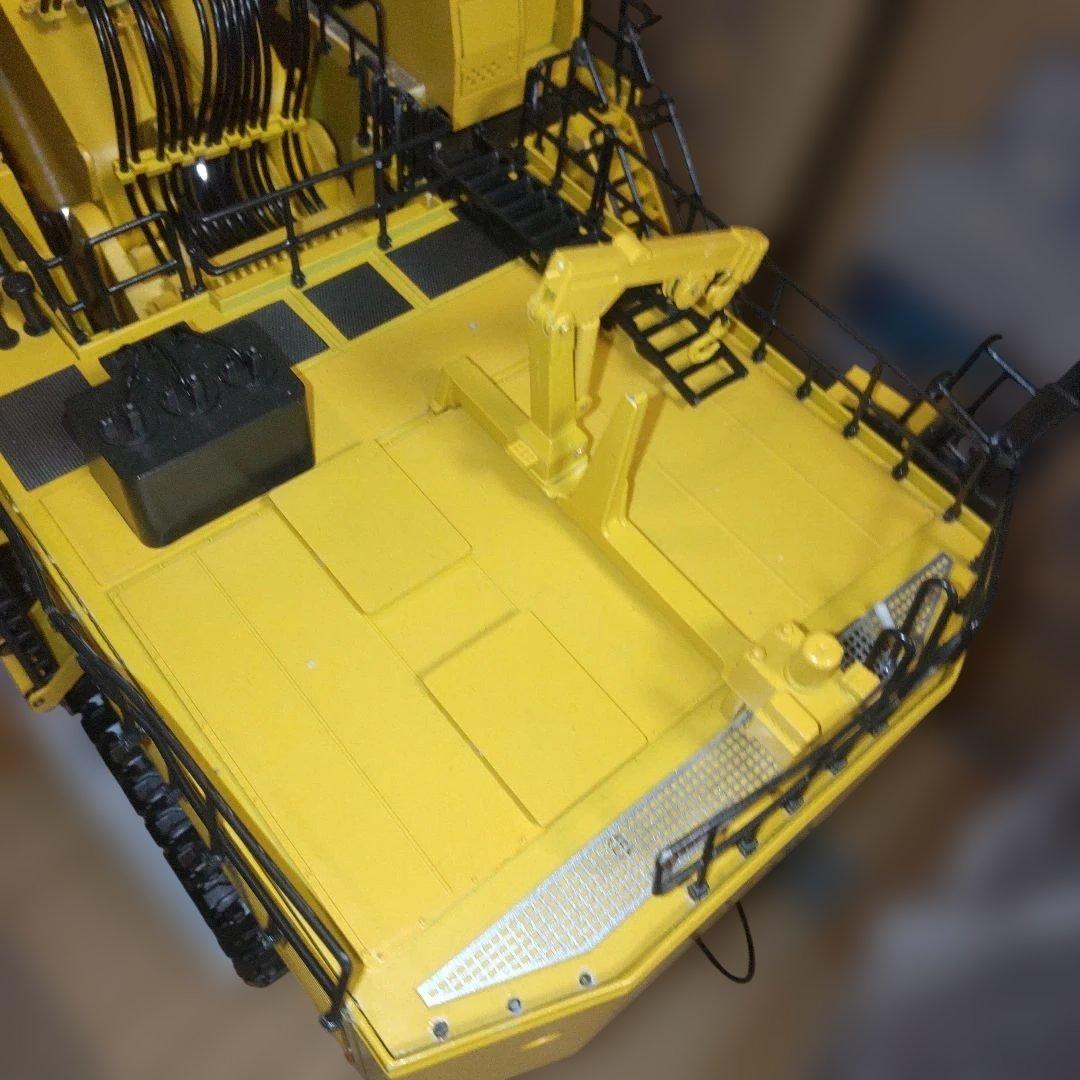 コマツ建機　KOMATSU PC8000 1/50