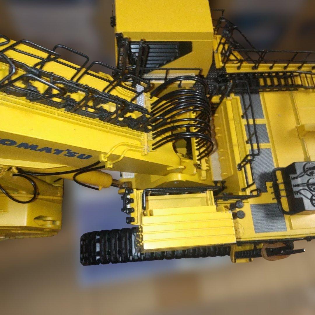 コマツ建機　KOMATSU PC8000 1/50