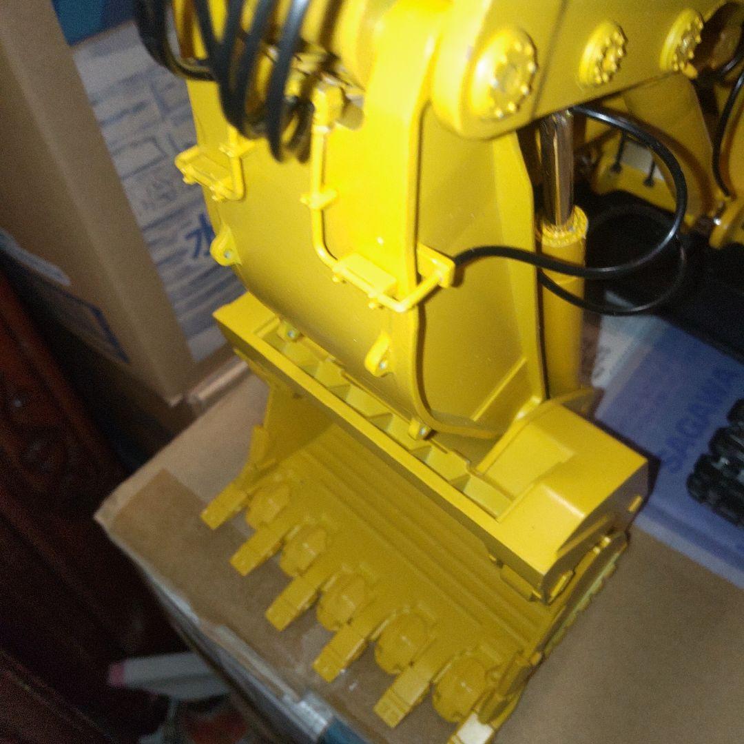 コマツ建機　KOMATSU PC8000 1/50