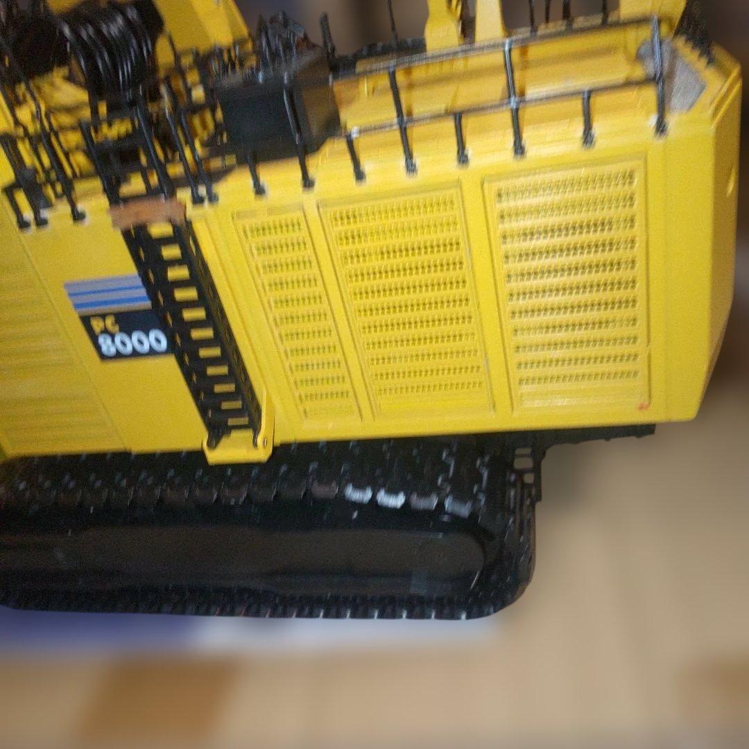 コマツ建機　KOMATSU PC8000 1/50