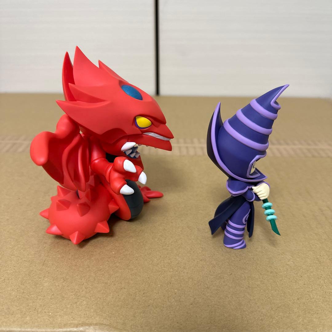 遊戯王　メガテゥーン　オシリスの天空竜　ブラック・マジシャン