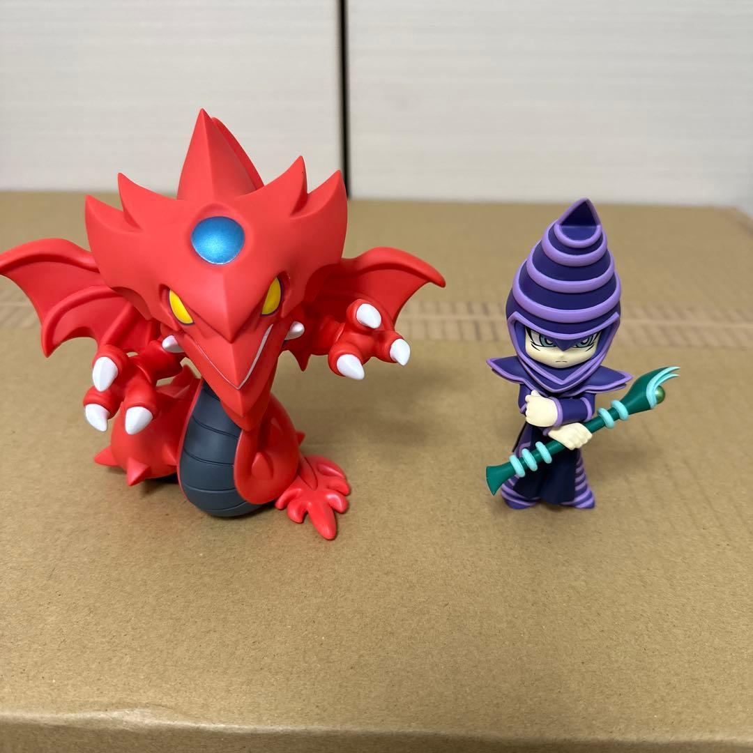 遊戯王　メガテゥーン　オシリスの天空竜　ブラック・マジシャン