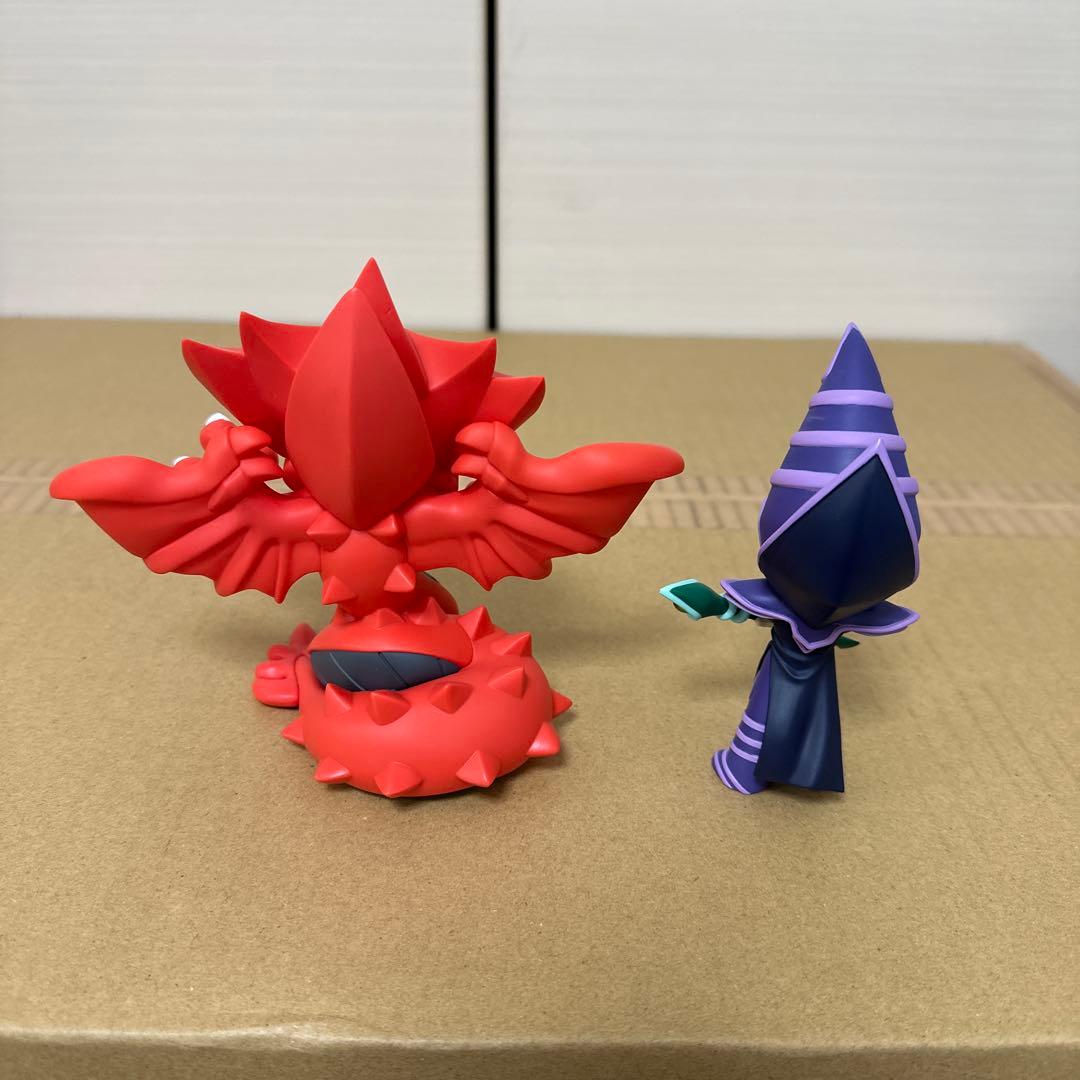 遊戯王　メガテゥーン　オシリスの天空竜　ブラック・マジシャン