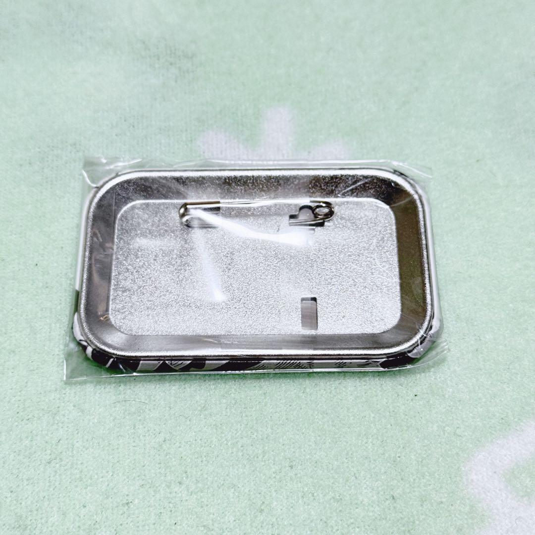 ワンピース　プライズ限定　スクエア　缶バッジ　ロロノア　ゾロ