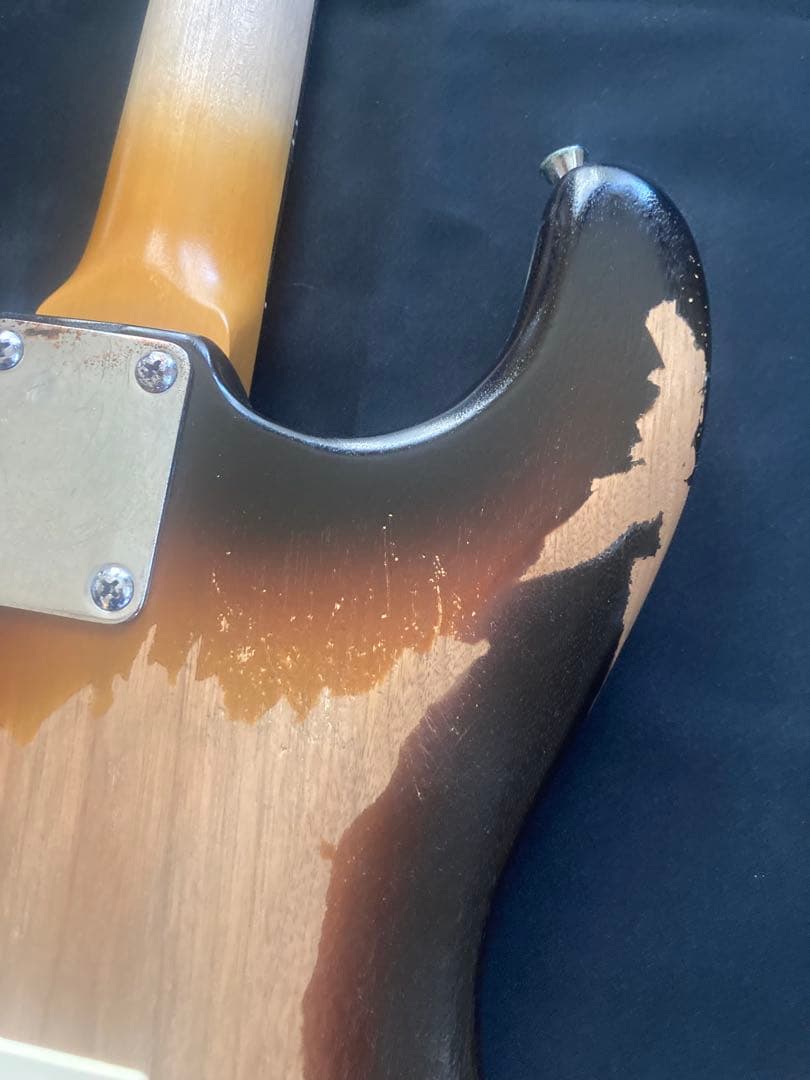 早い者勝ち　#13ストラトキャスタータイプ　ニトロセルロースラッカー塗装