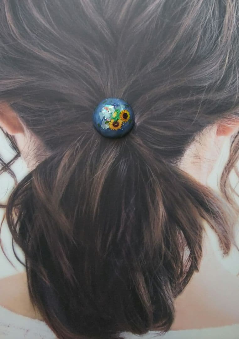 シェルとひまわりドーム型レジンヘアゴム