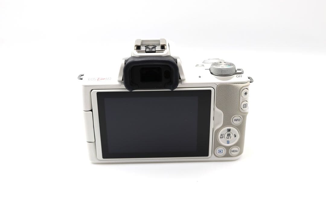 ☆美品【Canon】EOS Kiss M2 + 15-45mm キャノン