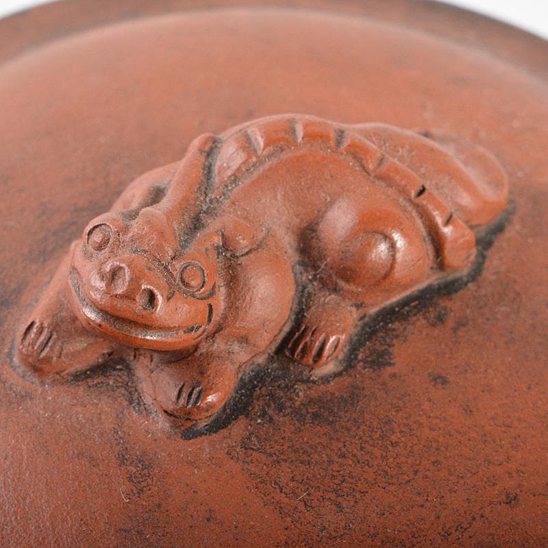 中国　紫砂　朱泥　神獣彫　急須　茶壷　在銘　C　R5513