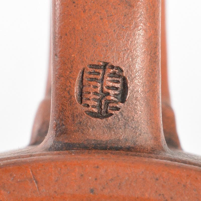 中国　紫砂　朱泥　神獣彫　急須　茶壷　在銘　C　R5513