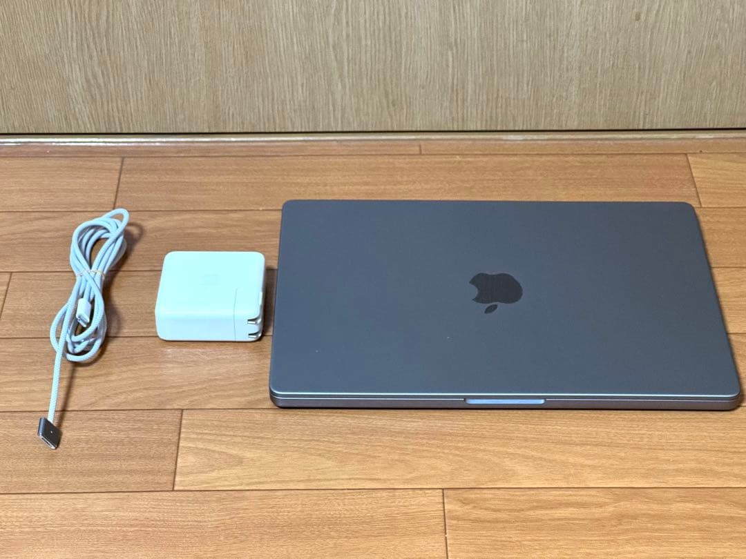 MacBook Pro M2 Pro 14インチ 16GB 512GB 美品