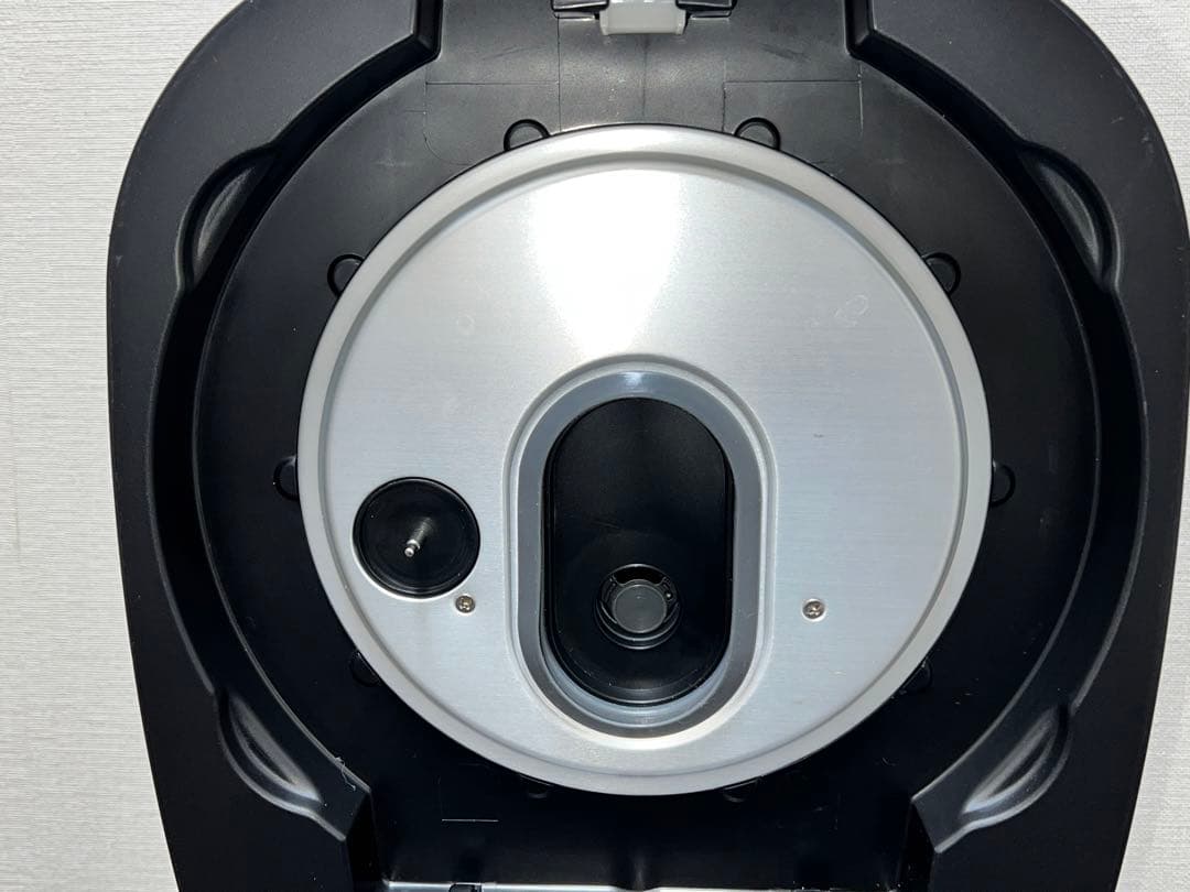 2022年製　アイリスオーヤマ 銘柄炊き IHジャー炊飯器 RC-IK10-B