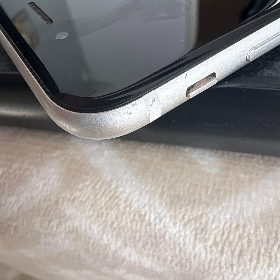 iPhoneSE2　64GB