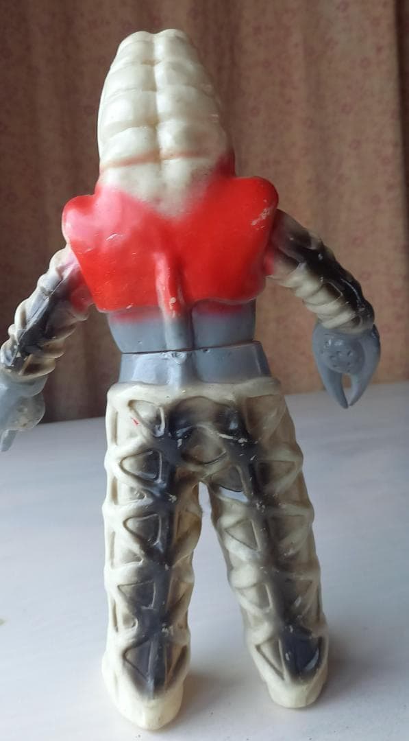 ★ゴドラ星人　バンダイ　1991年　　ウルトラセブンから