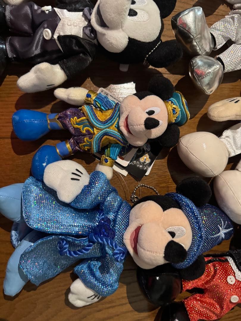 ミッキーぬいぐるみバッジセット