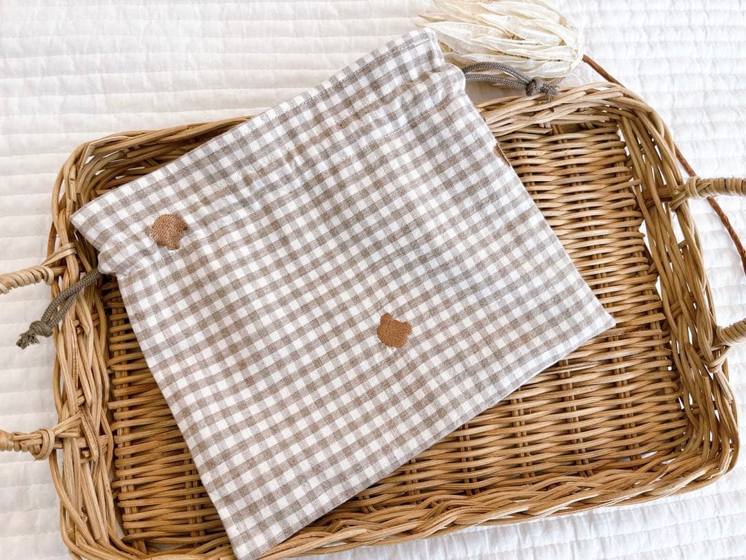 専用★ハンドメイド★巾着  テディベア刺繍✖️チェック柄　コップ袋などに♪