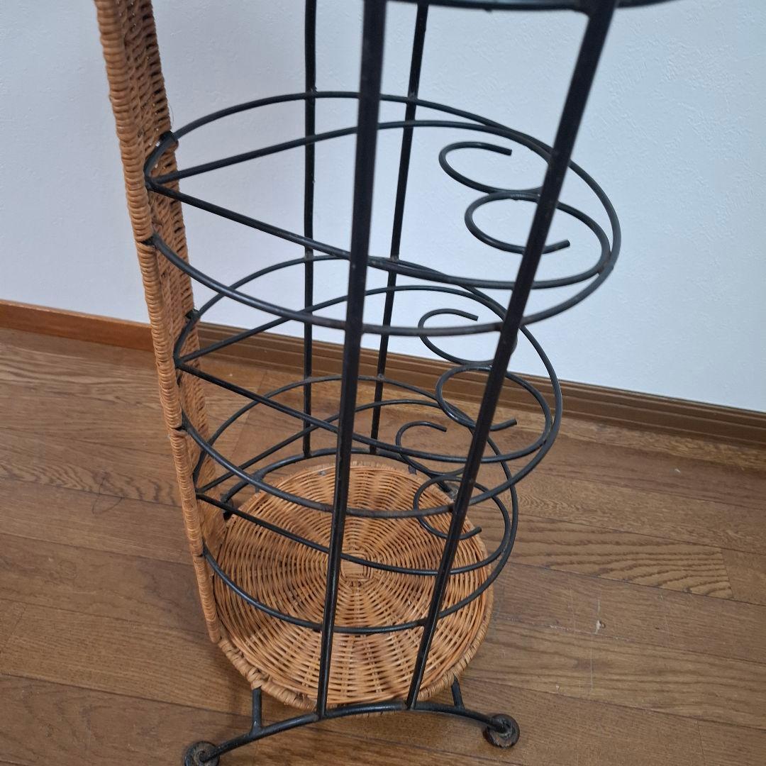 アンティーク調 アイアンフレーム 6段 ラタンラック 飾り棚 花台レトロ