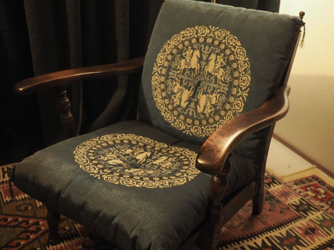 【値引中】“飛騨産業”キツツキアーム1pソファB