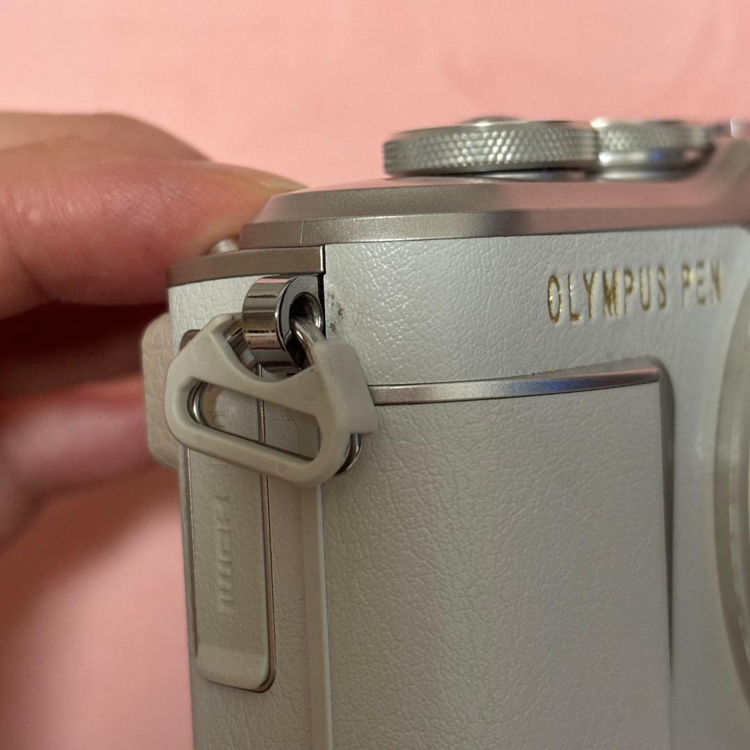 【美品】OLYMPUS PEN E-PL9 ホワイト★ダブルズームキット