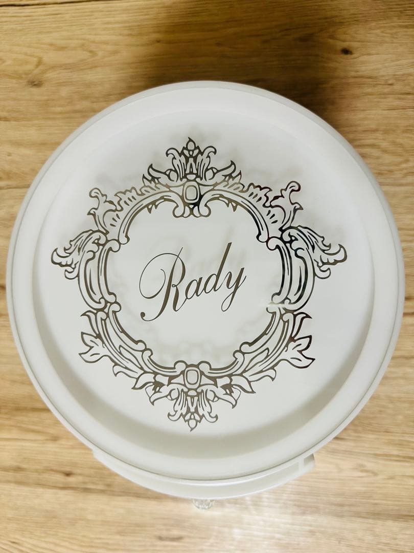 〜Rady〜   ノベルティ アクセサリー ジュエリーBOX✨  ホワイト