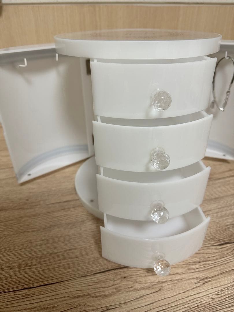 〜Rady〜   ノベルティ アクセサリー ジュエリーBOX✨  ホワイト