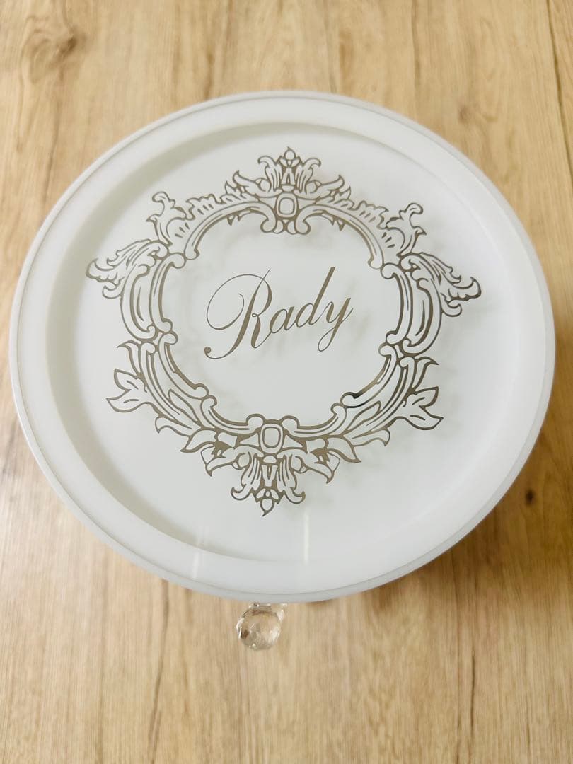 〜Rady〜   ノベルティ アクセサリー ジュエリーBOX✨  ホワイト