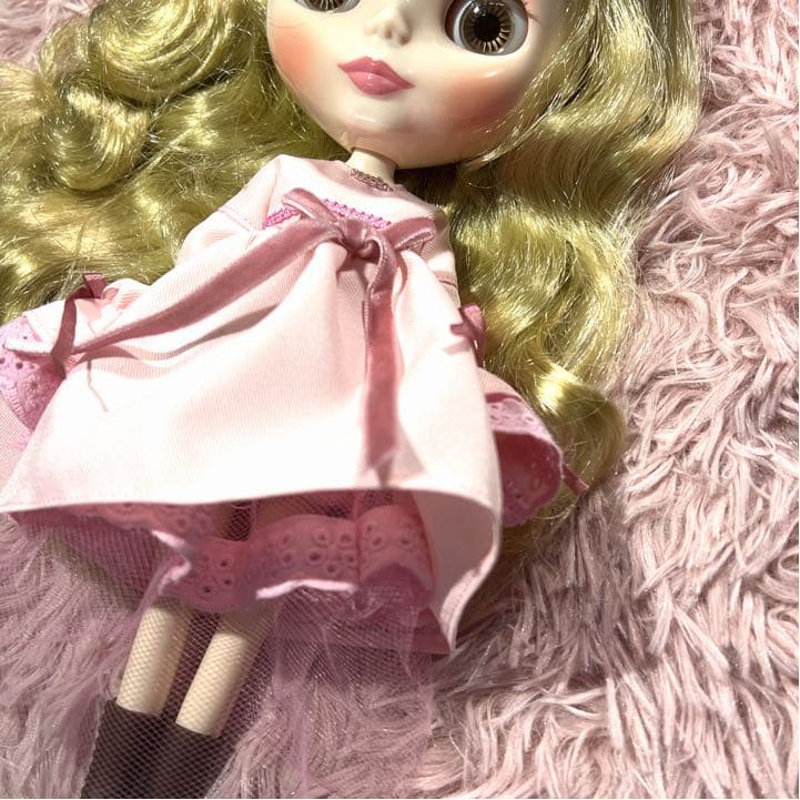 ♡ブライス　アイシードール　アウトフィット　ワンピース　ピンク