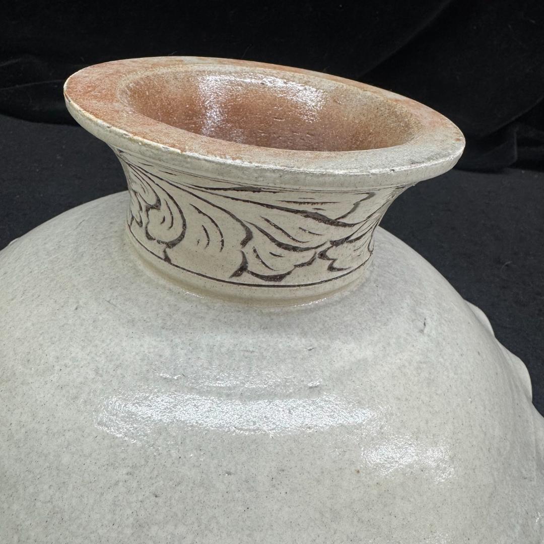 育陶園　唐草線彫 高台盛皿