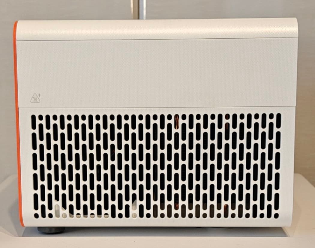 ​【美品・使用約111時間】BenQ X3000i 4Kゲーミングプロジェクター