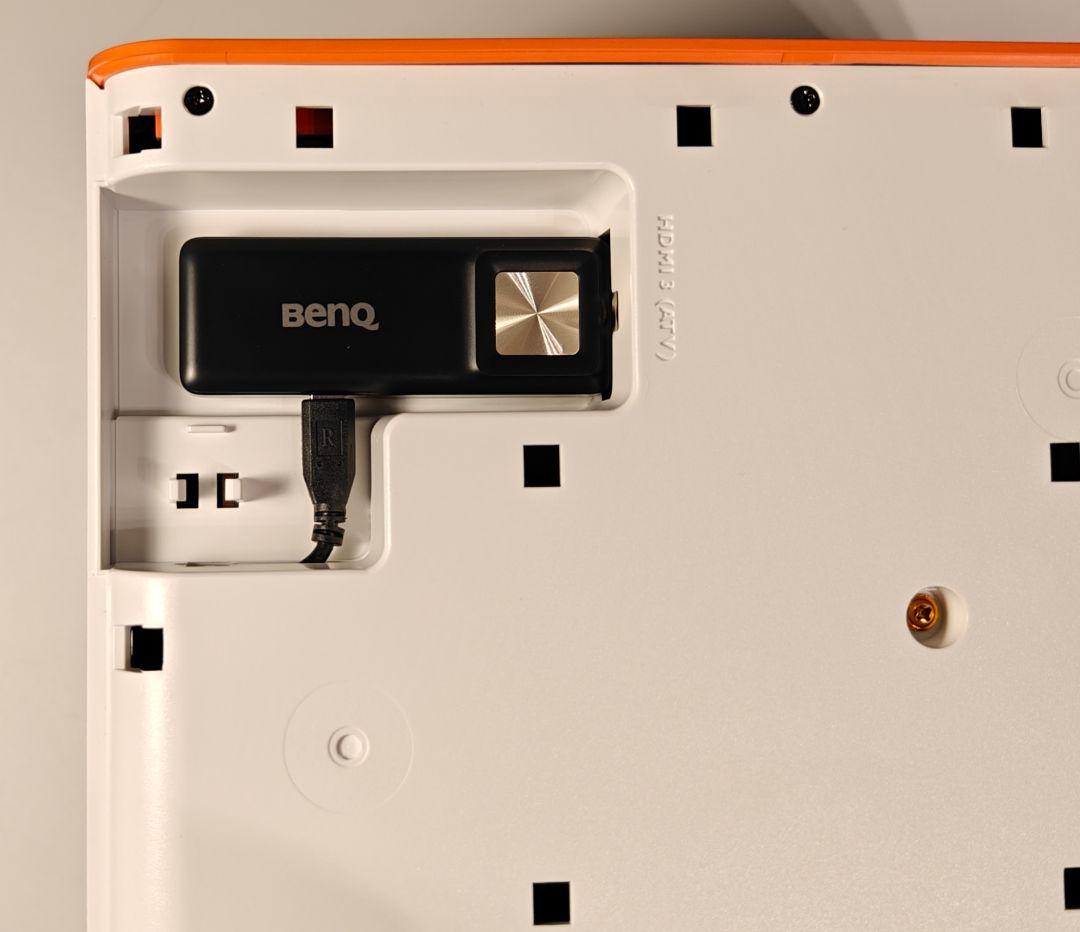 ​【美品・使用約111時間】BenQ X3000i 4Kゲーミングプロジェクター