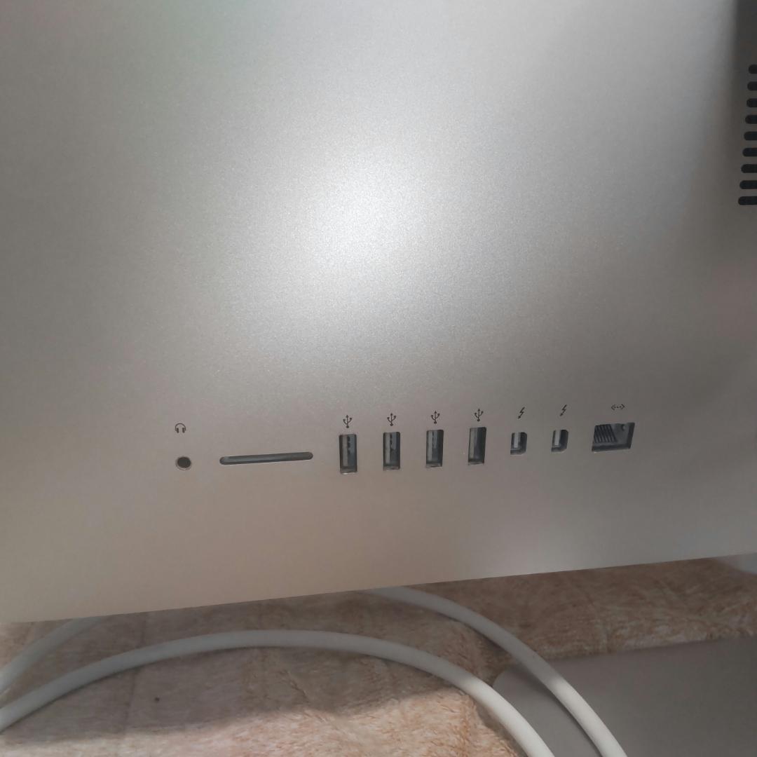 iMac 21.5インチ Late2013 メモリ8GB HDD1TB