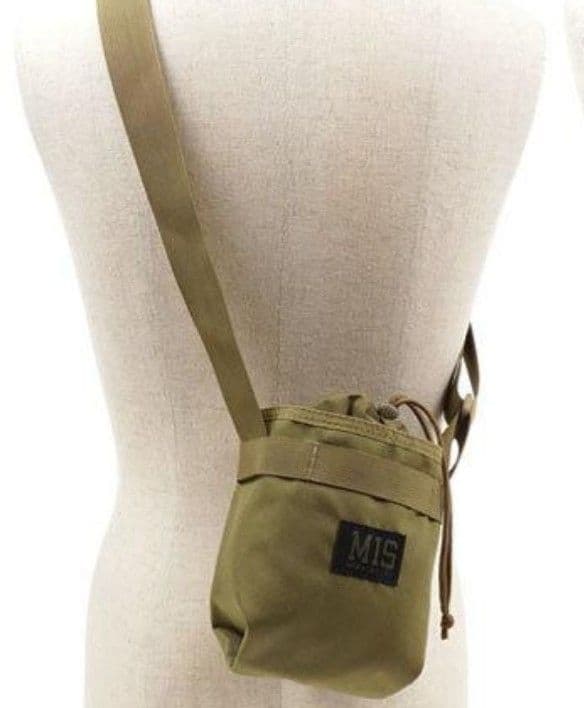 MIS　エムアイエス　ショルダーポーチ　ショルダーバッグ　ショルダー　ポーチ