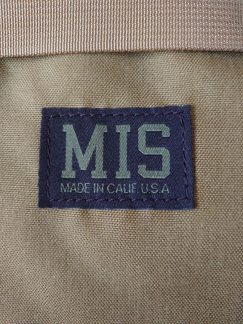 MIS　エムアイエス　ショルダーポーチ　ショルダーバッグ　ショルダー　ポーチ