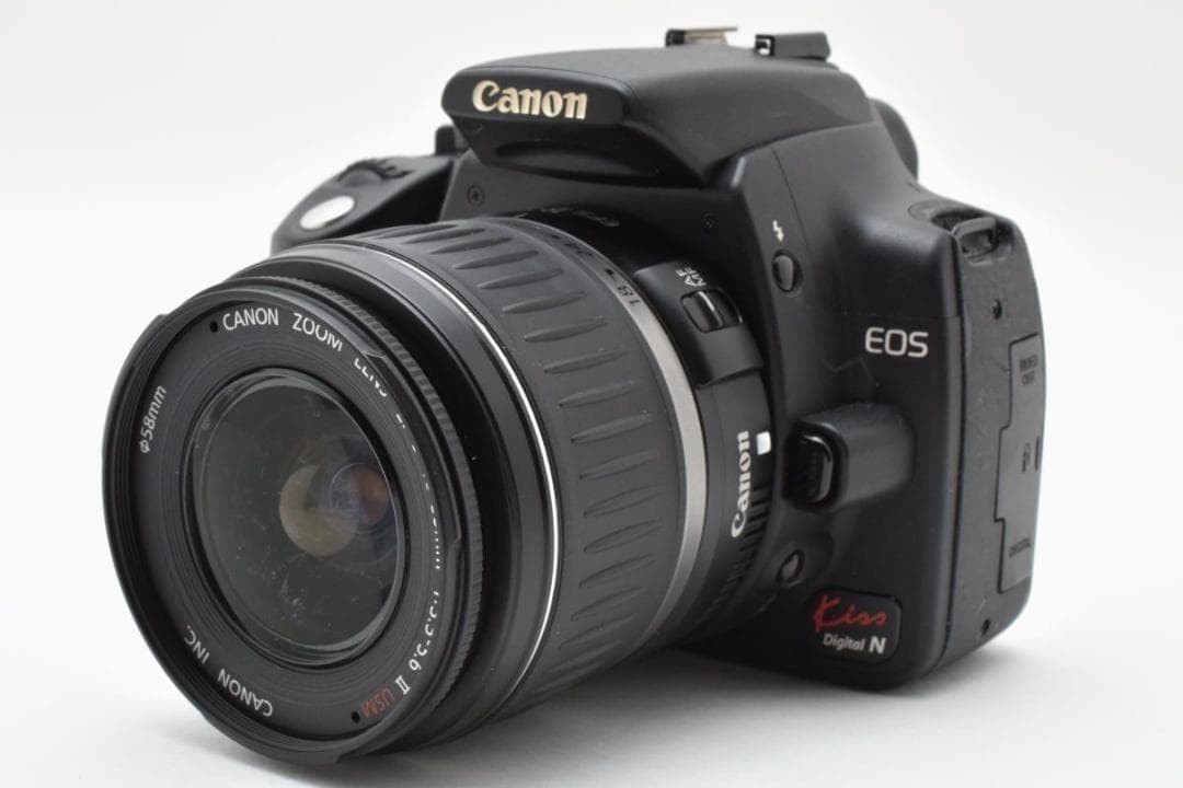 【箱付き】 Canon EOS Kiss Digital N デジタル一眼カメラ