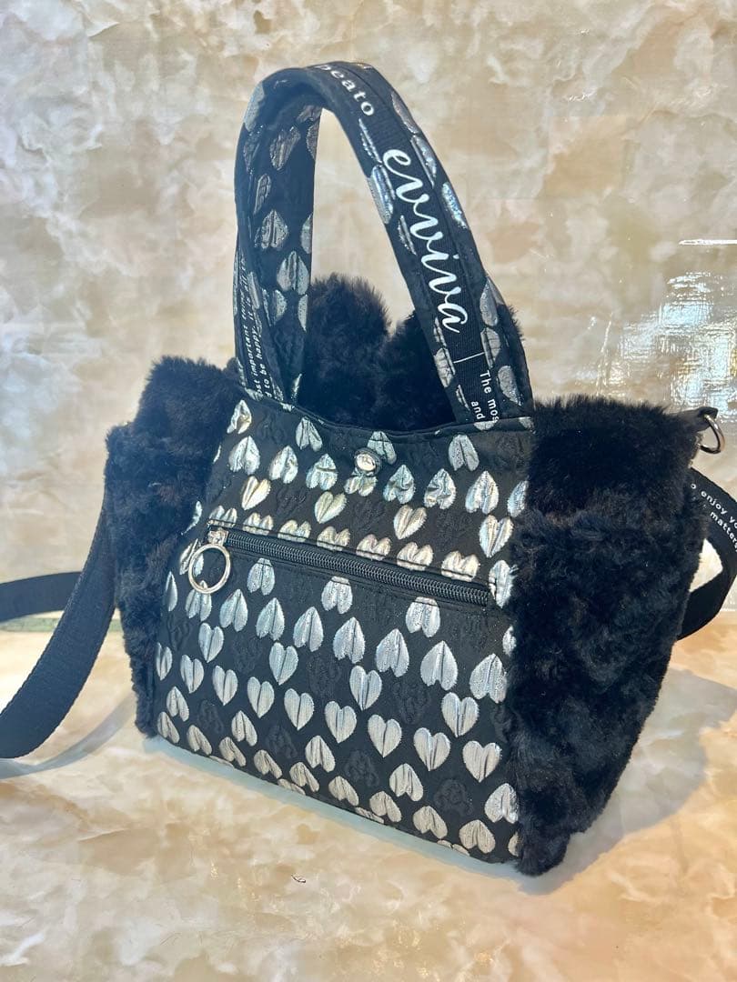 あ*き様 コヤンイサムチョン　ショルダー付き　サイドポケットバッグ　ブラックファ