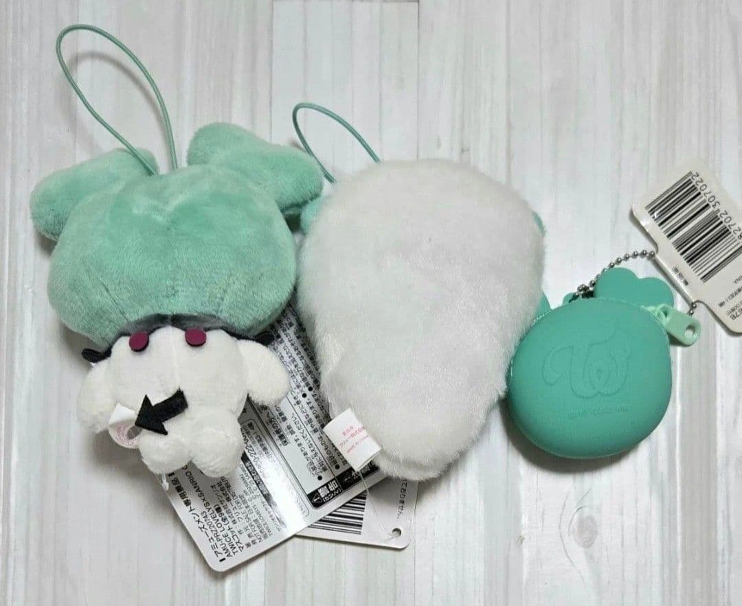 GIGO　TWICE LOVELYS　サンリオ　ウォレット　おくるみ　ミナ