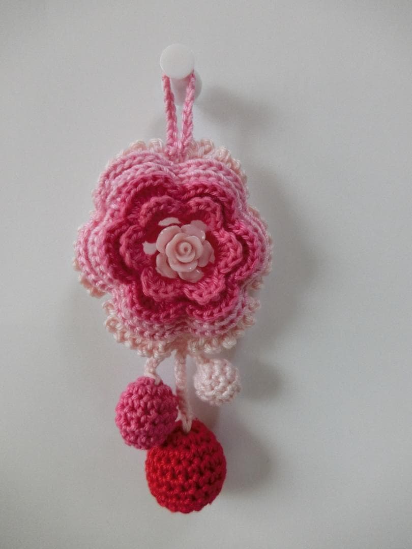 レース編みコサージュ、モチーフ20点　No.08