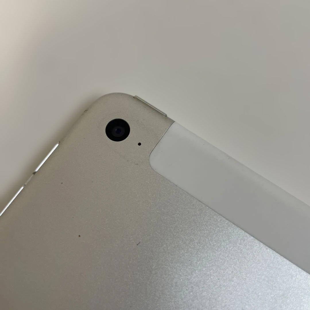 Apple iPad mini第4世代シルバー16GB