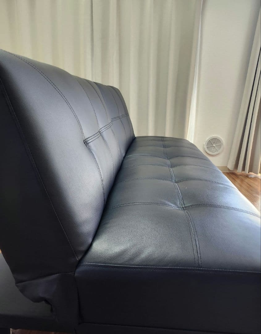 ブラック合成皮革2～3人掛けソファベット　名古屋引き取りのみ