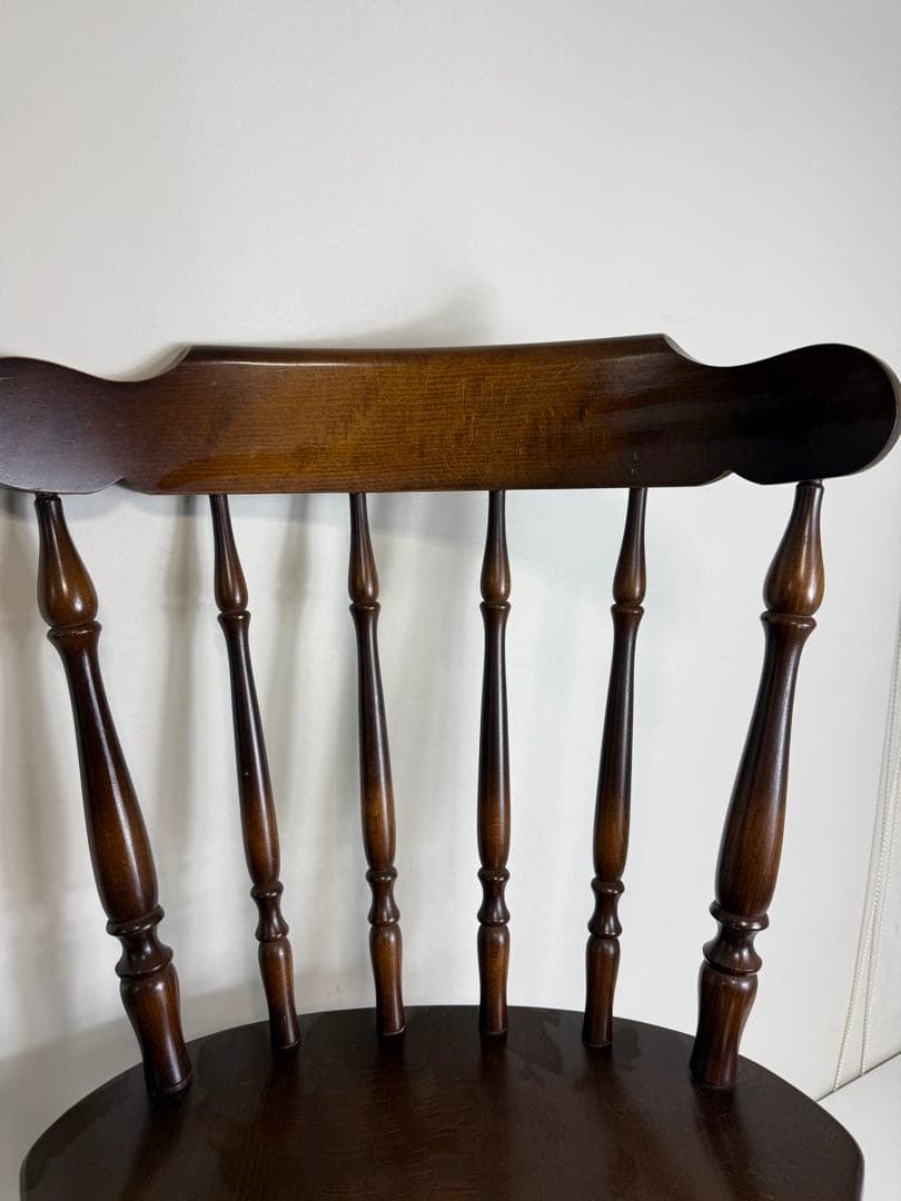 キツツキマーク　椅子①