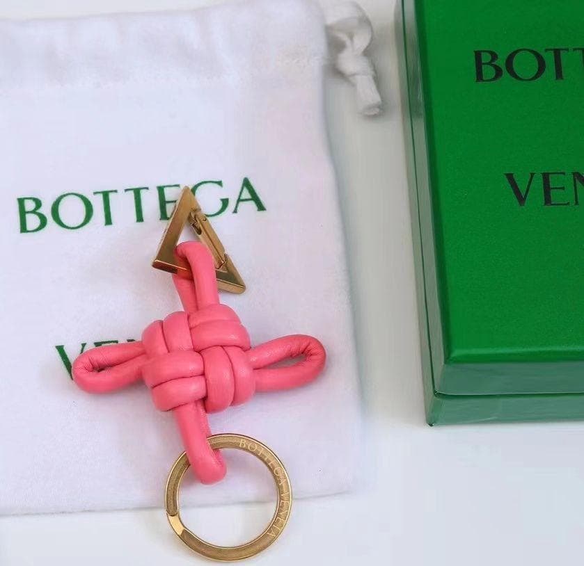 即日発送BOTTEGA VENETA キーリング ボッテガヴェネタピンク