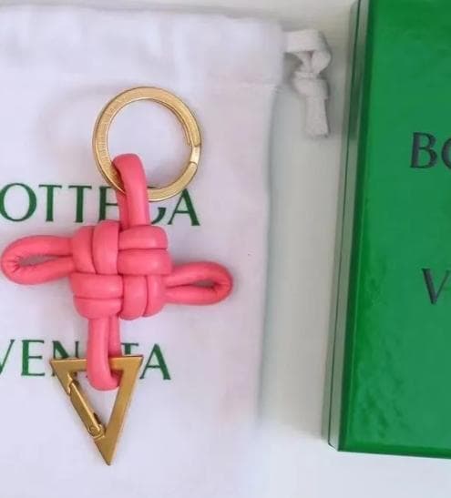 即日発送BOTTEGA VENETA キーリング ボッテガヴェネタピンク