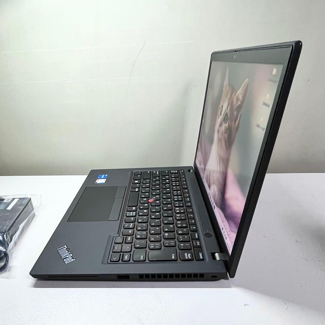 【美品】ThinkPad X13 Gen3 16GB i5 256GB 12世代