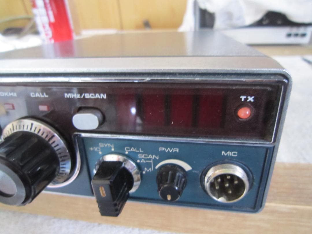レトロ　FUKUYAMA MULTI-700SX VHF(2M)-FM　ラジオ