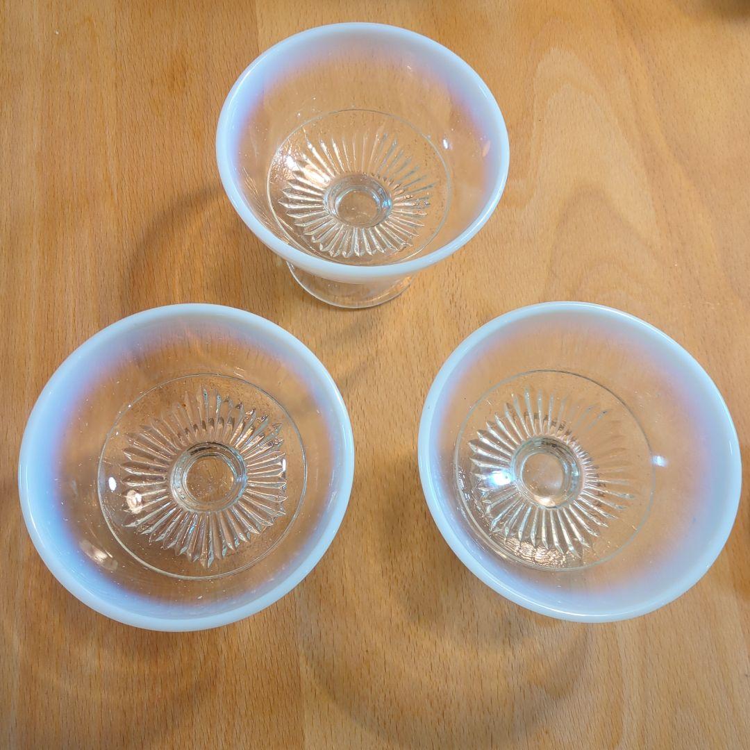 大正氷皿　ガラス製デザートカップ乳白色　 3個骨董