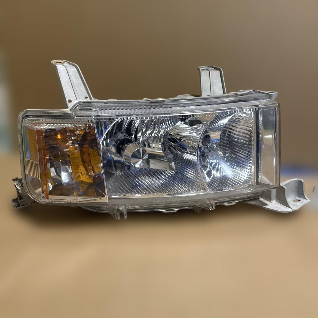 トヨタ BB 純正ヘッドライト 左右セット HID